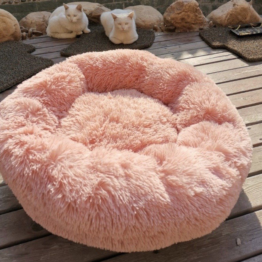 la doggie vita plush donut bed